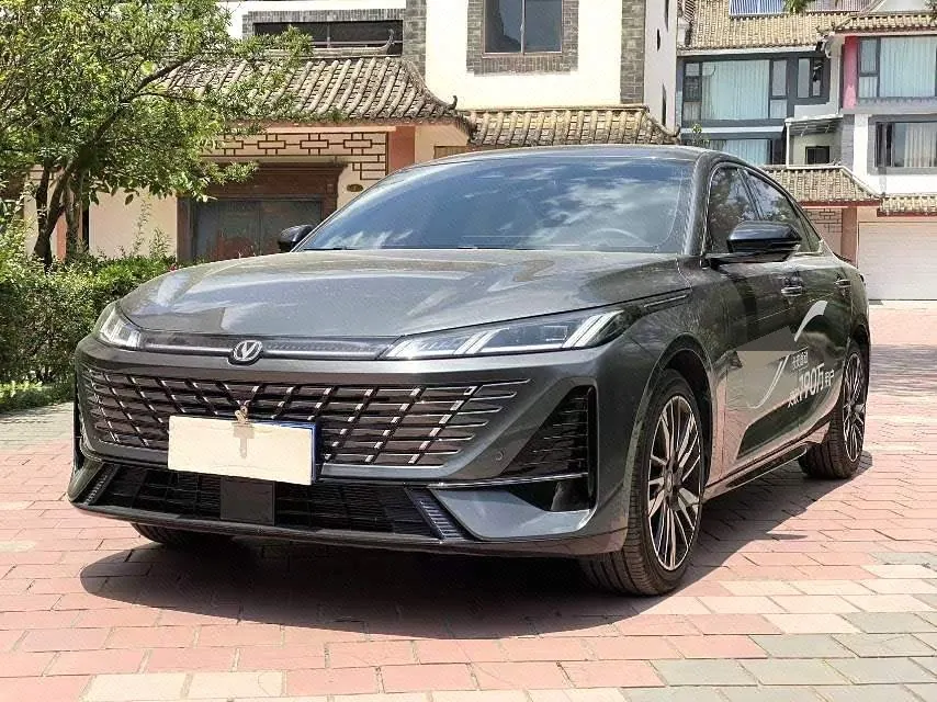 Open image lightbox: ChangAn 2025 UNI-V 1.5T 500Bar distinguished automatic gear