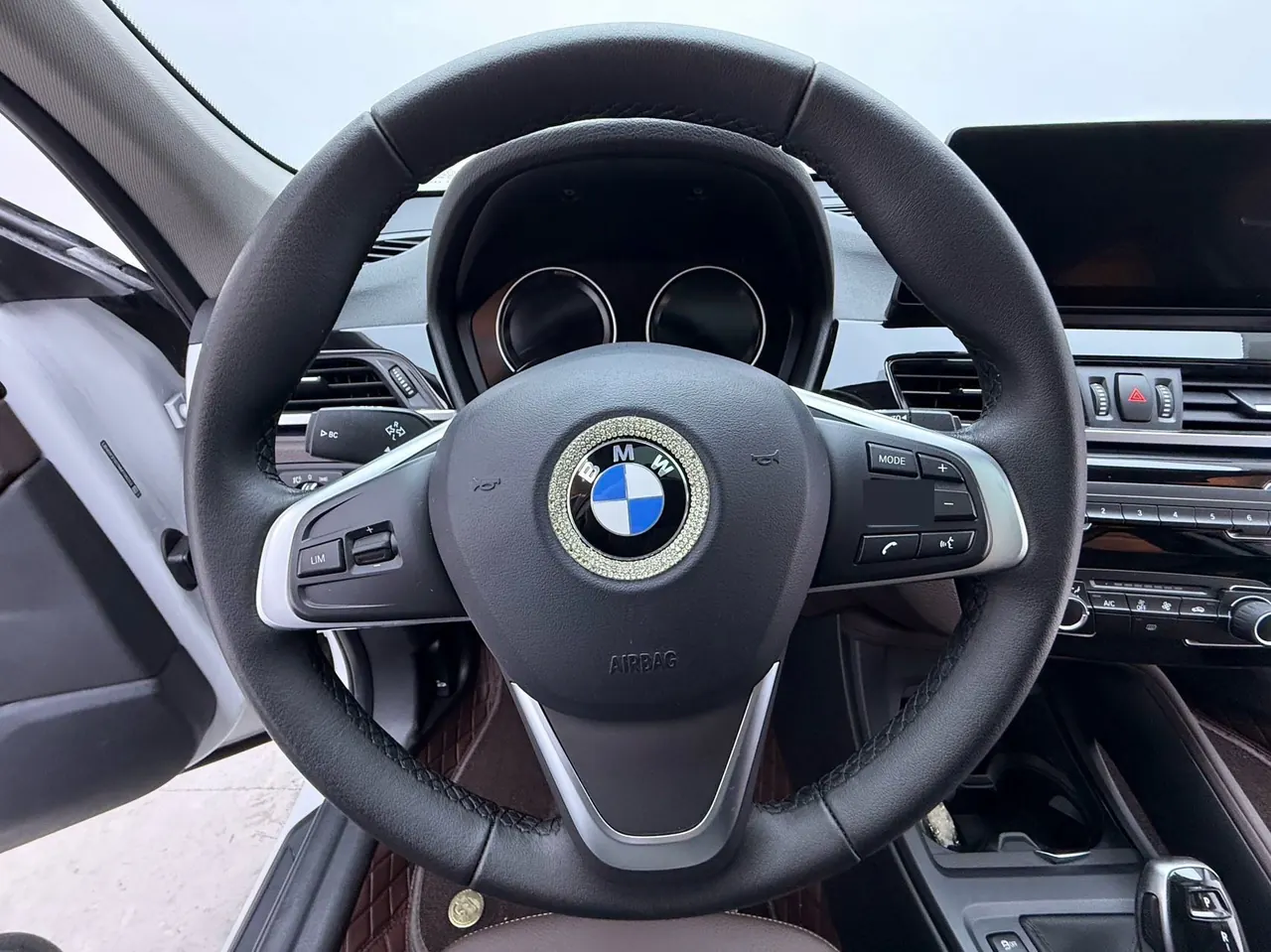 BMW 2021 X1 sDrive20Li 1.5T fashion automatic gear 6