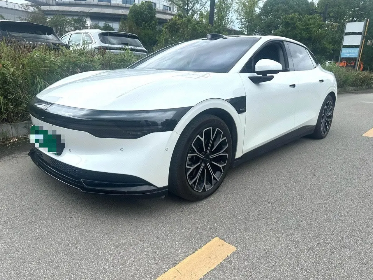 Open image lightbox: Zeekr 2025 Zeekr 007 Rear Drive Smart Driving Edition 75kWh Automatic Gear