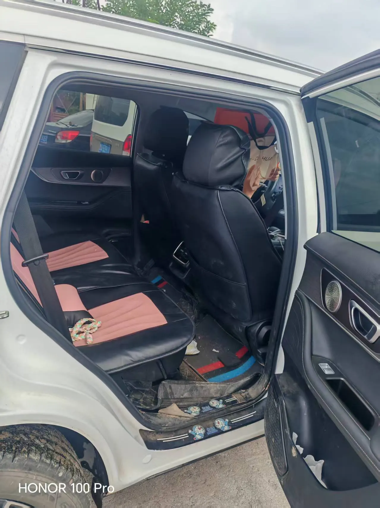 Chery 2024 Ruihu 8 PRO 1.6T 290T Champion Edition Two-wheel Drive Shining Edition 5-seat Automatic Gear 3