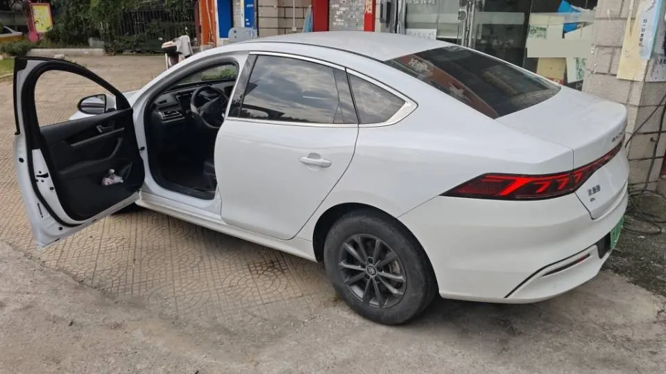 BYD 2021 Qin PLUS EV 400KM Travel Edition Automatic Gear 8