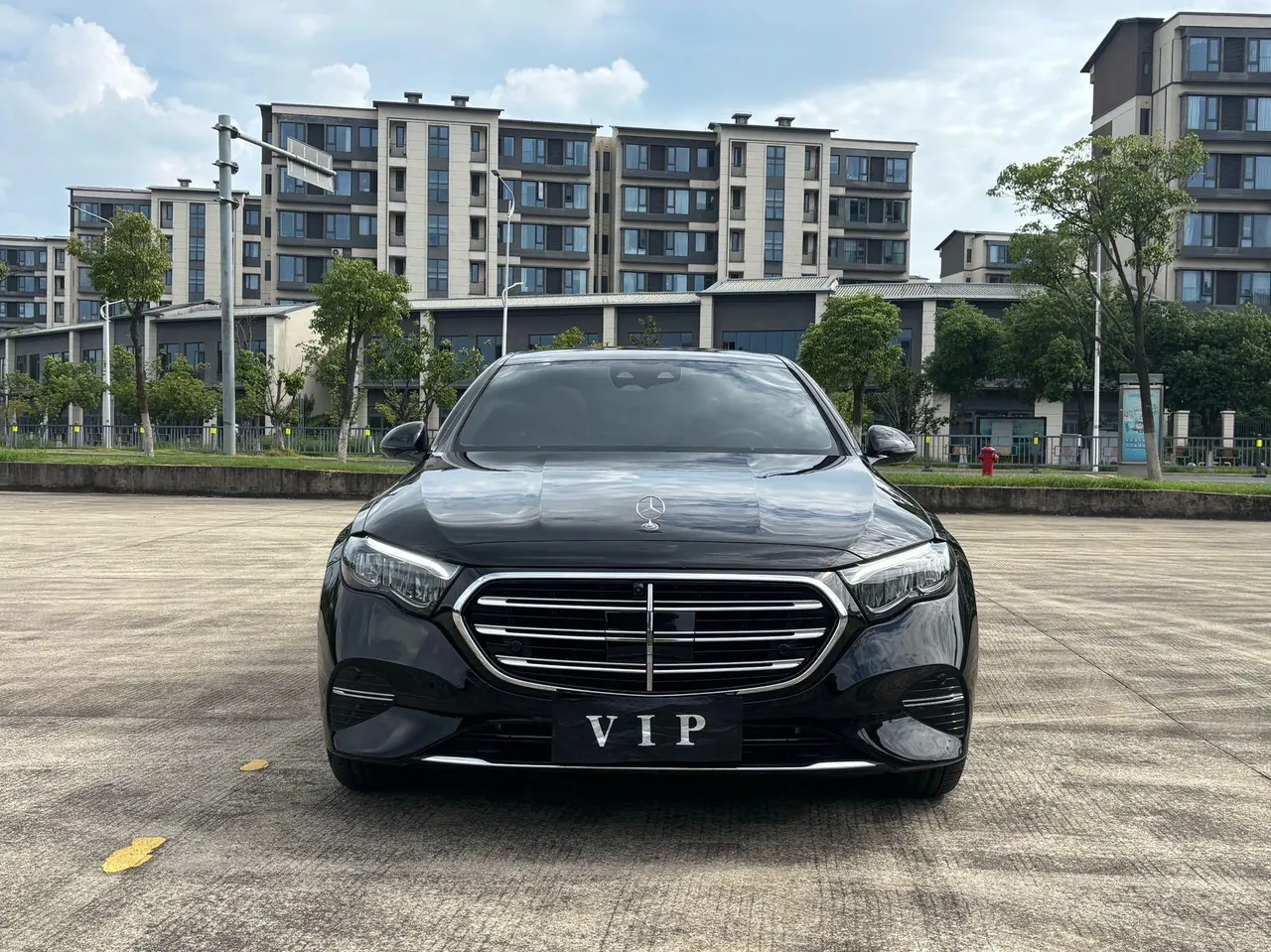 Mercedes Benz E Class 2025 E 300 L 48V 2.0T Luxury Automatic Gear 2