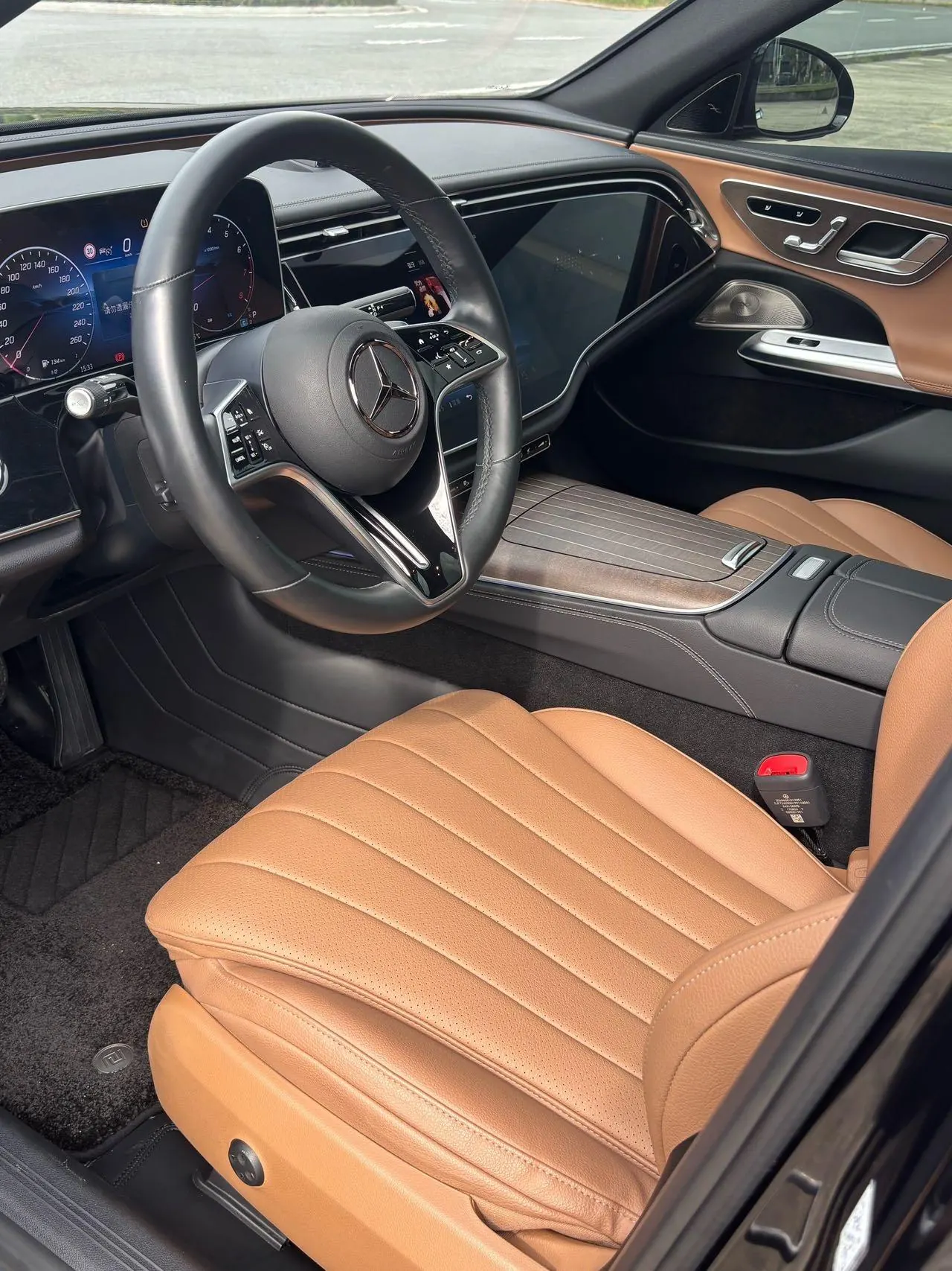 Mercedes Benz E Class 2025 E 300 L 48V 2.0T Luxury Automatic Gear 6