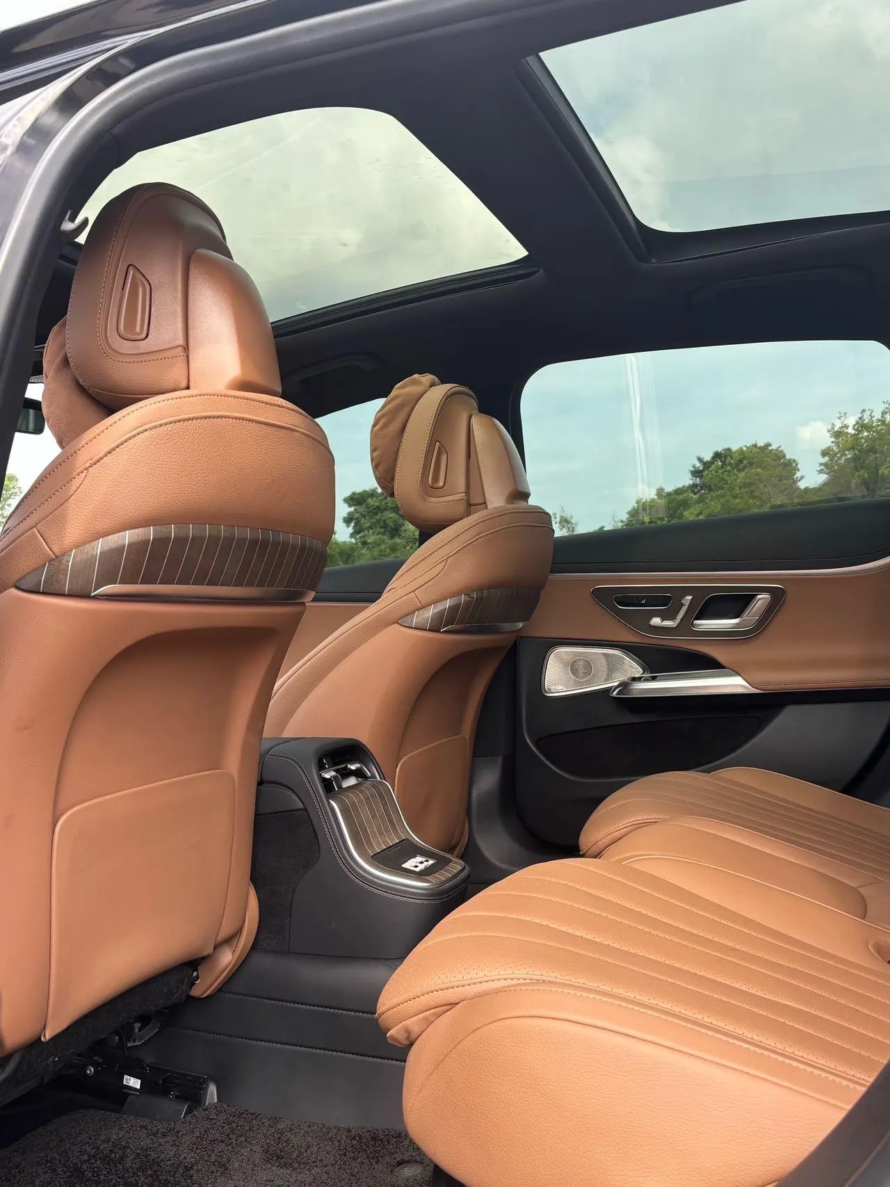 Mercedes Benz E Class 2025 E 300 L 48V 2.0T Luxury Automatic Gear 7