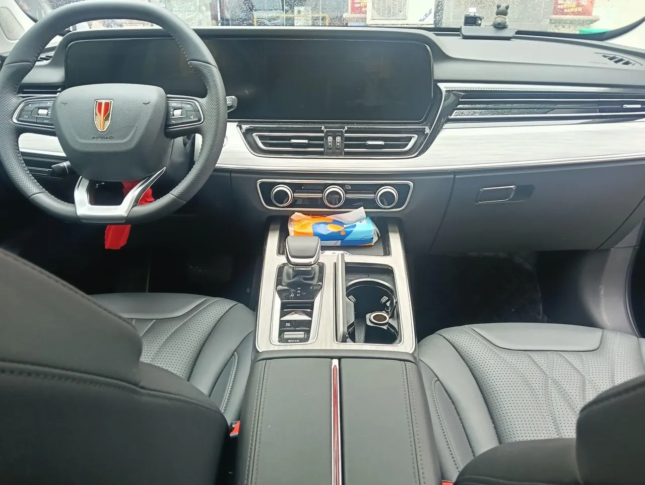HongQi 2025 HS5 2.0T Two-Drive Flag Yue Pro Edition Automatic Gear 7