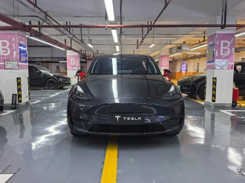 Tesla 2024 Model Y rear-wheel drive version automatic transmission 3