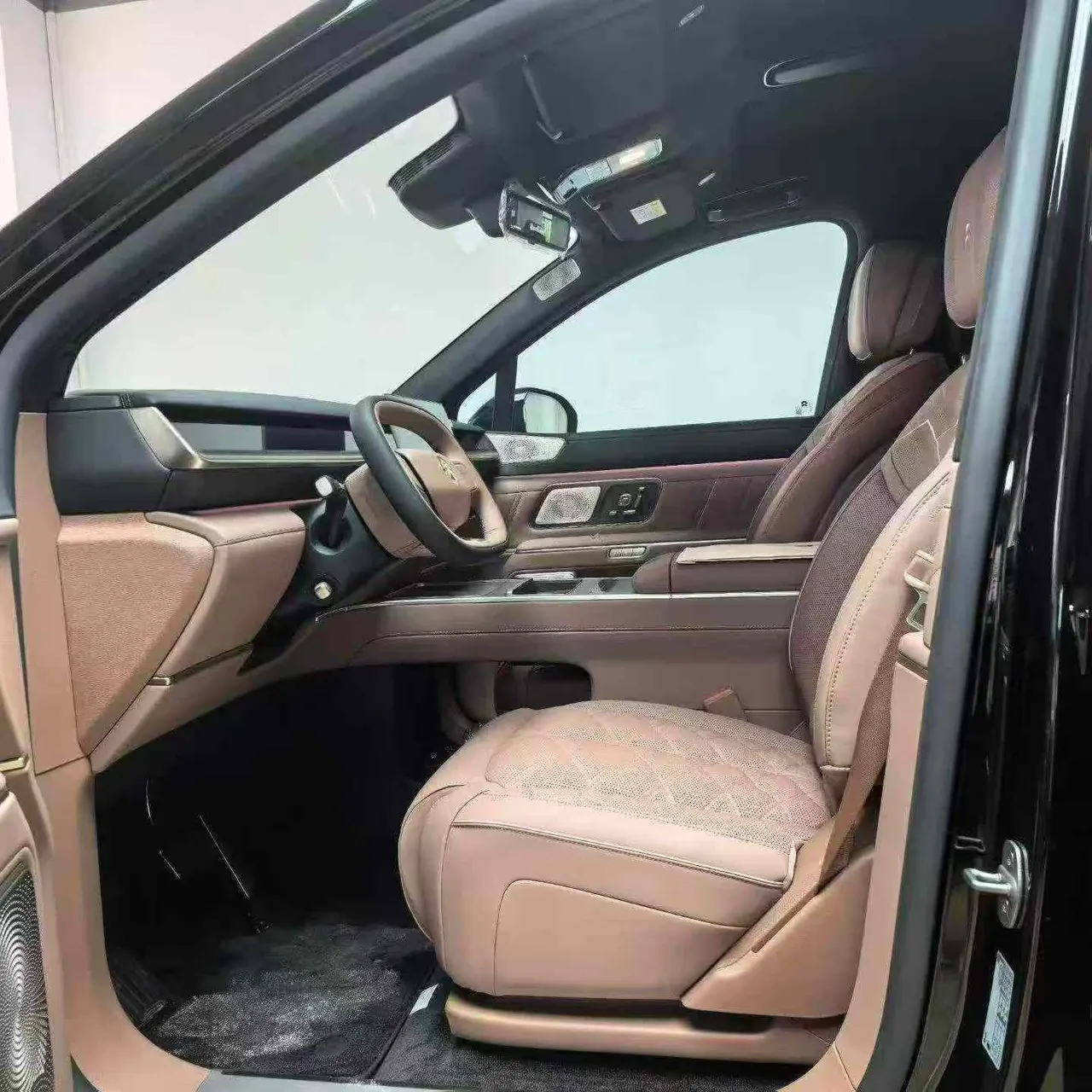 NIO 2026 ES 9 102kWh Executive Island Deluxe Automatic Gear 2