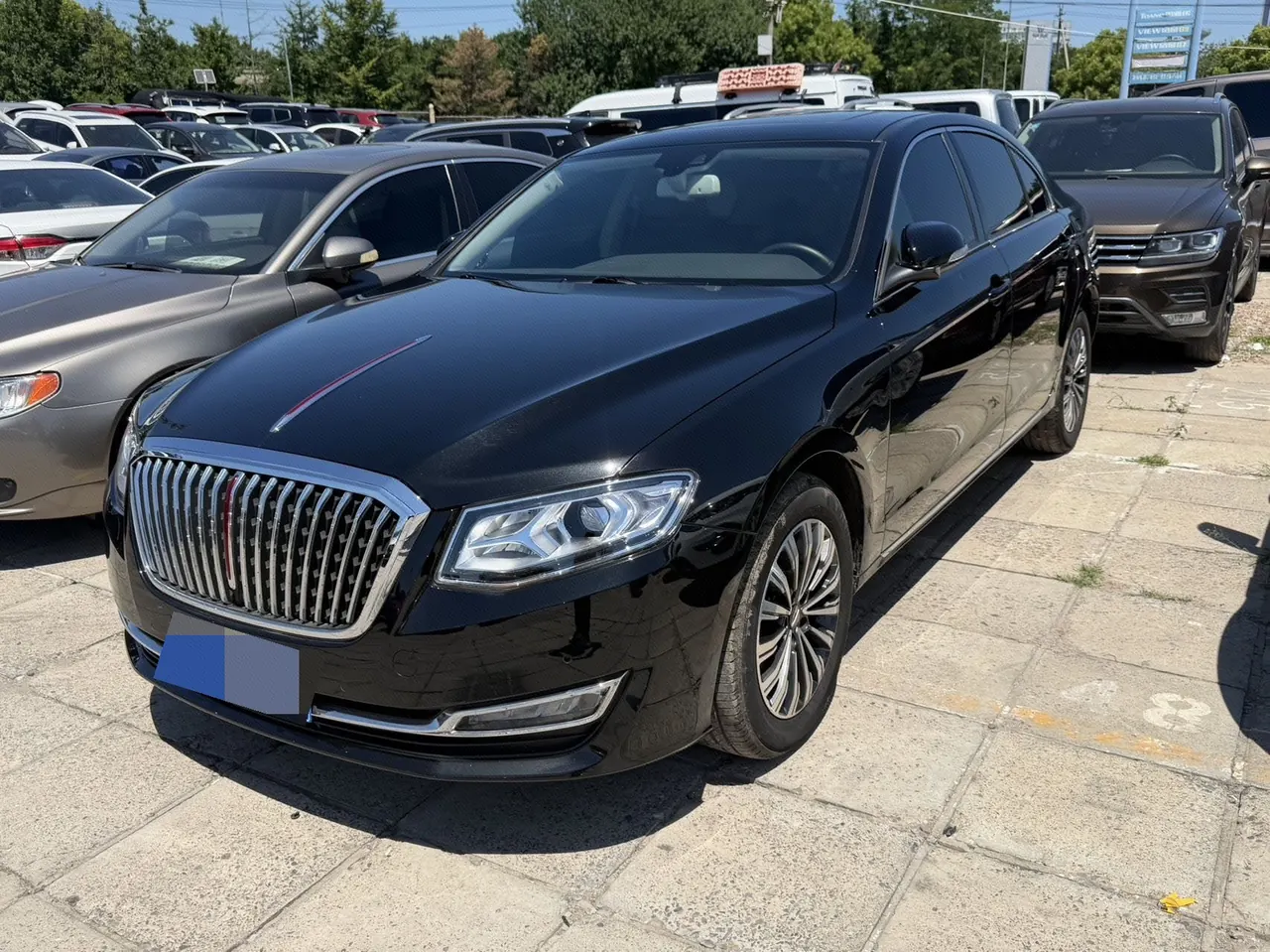 Open image lightbox: HongQi 2021 H7 2.0T 35T Flagship Automatic Gear