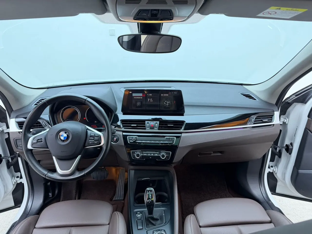 BMW 2021 X1 sDrive20Li 1.5T fashion automatic gear 10