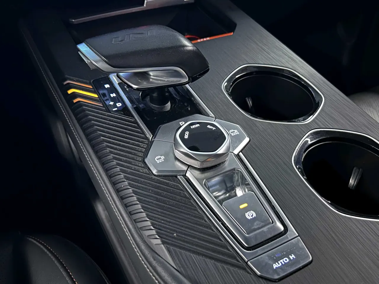 ChangAn 2021 UNI-K 2.0T Luxury Automatic 13