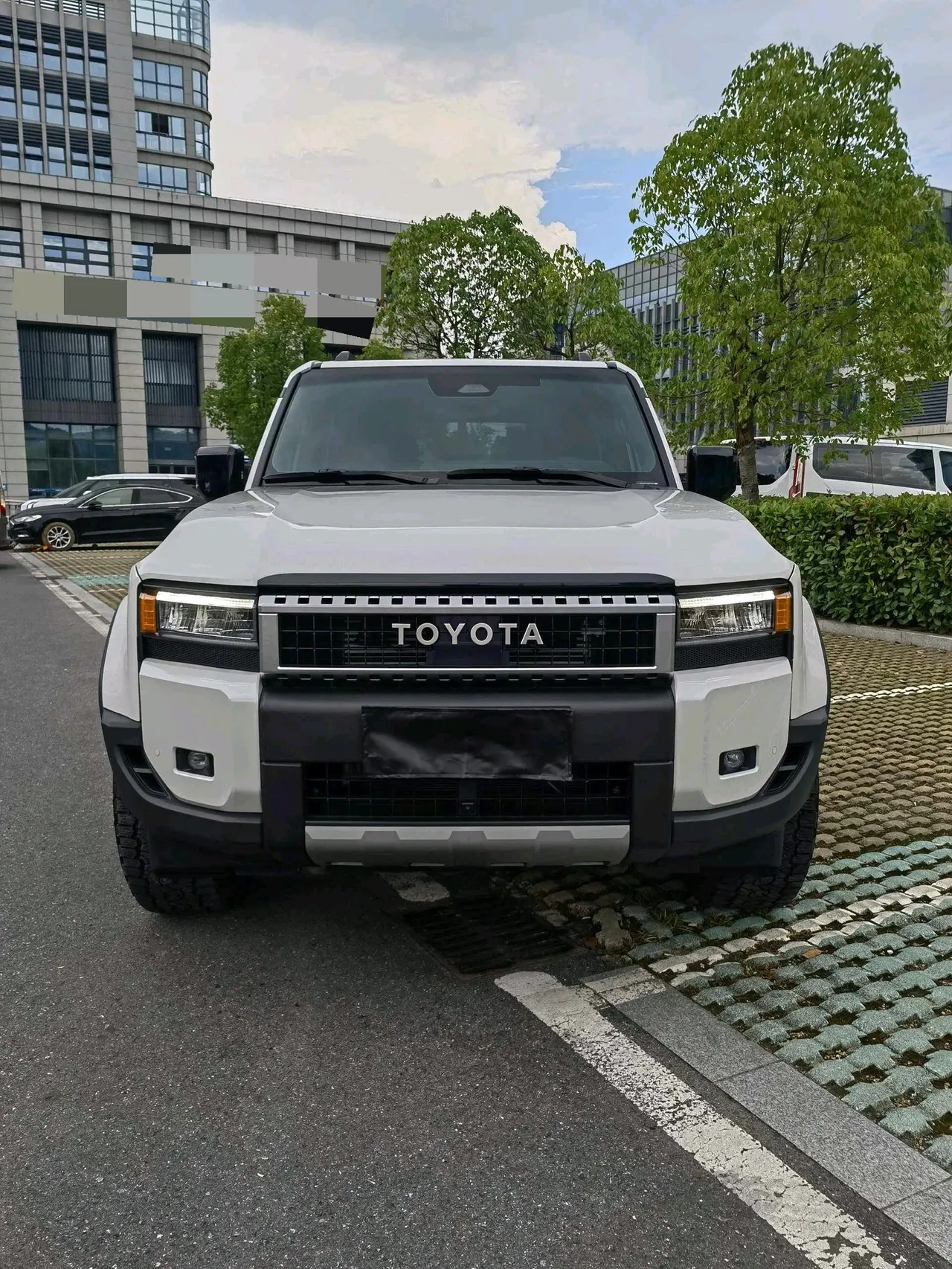 Toyota 2025 Prado HEV 2.4T all-around TX version 5-seat automatic gear 2