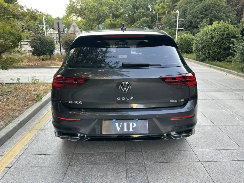 Volkswagen 2021 Golf 8 R-Line 1.4TSI 280TSI Automatic 10