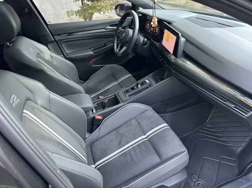 Volkswagen 2021 Golf 8 R-Line 1.4TSI 280TSI Automatic 6