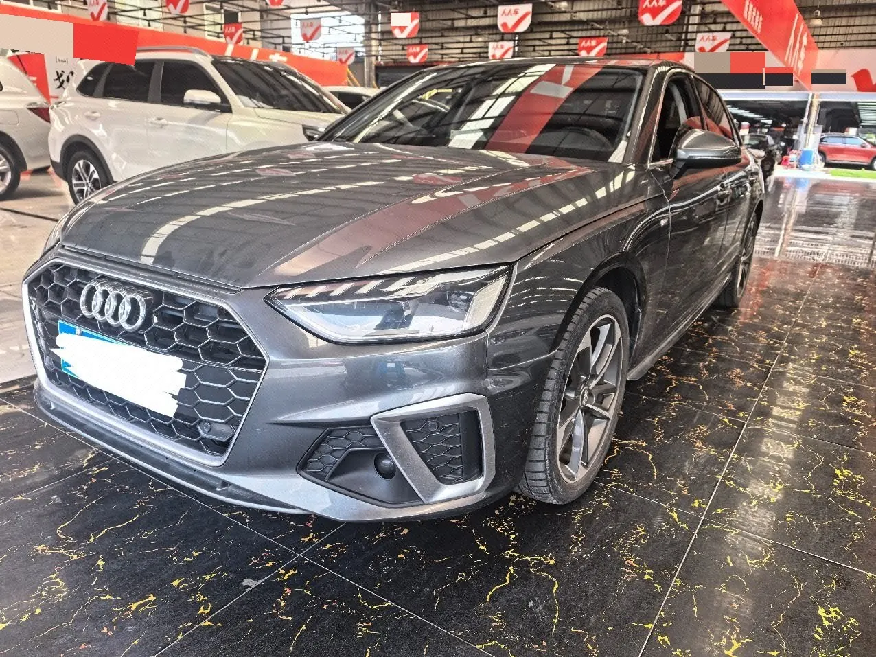 Open image lightbox: Audi 2022 A4L 2.0TFSI 40TFSI Fashion Dynamic Automatic