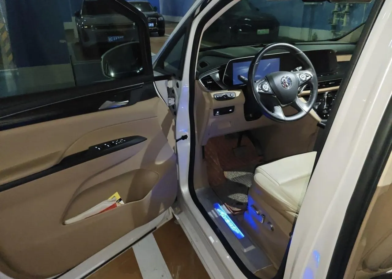 Buick 2021 GL8 ES Lu Zun 2.0T 653T Exclusive Automatic Gear 4
