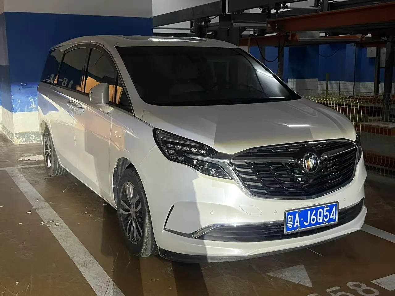 Buick 2021 GL8 ES Lu Zun 2.0T 653T Exclusive Automatic Gear 7