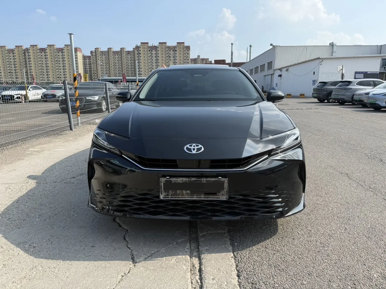 Toyota 2024 Camry Dual Engine 2.0HE Stepless Elite Automatic Gear 2