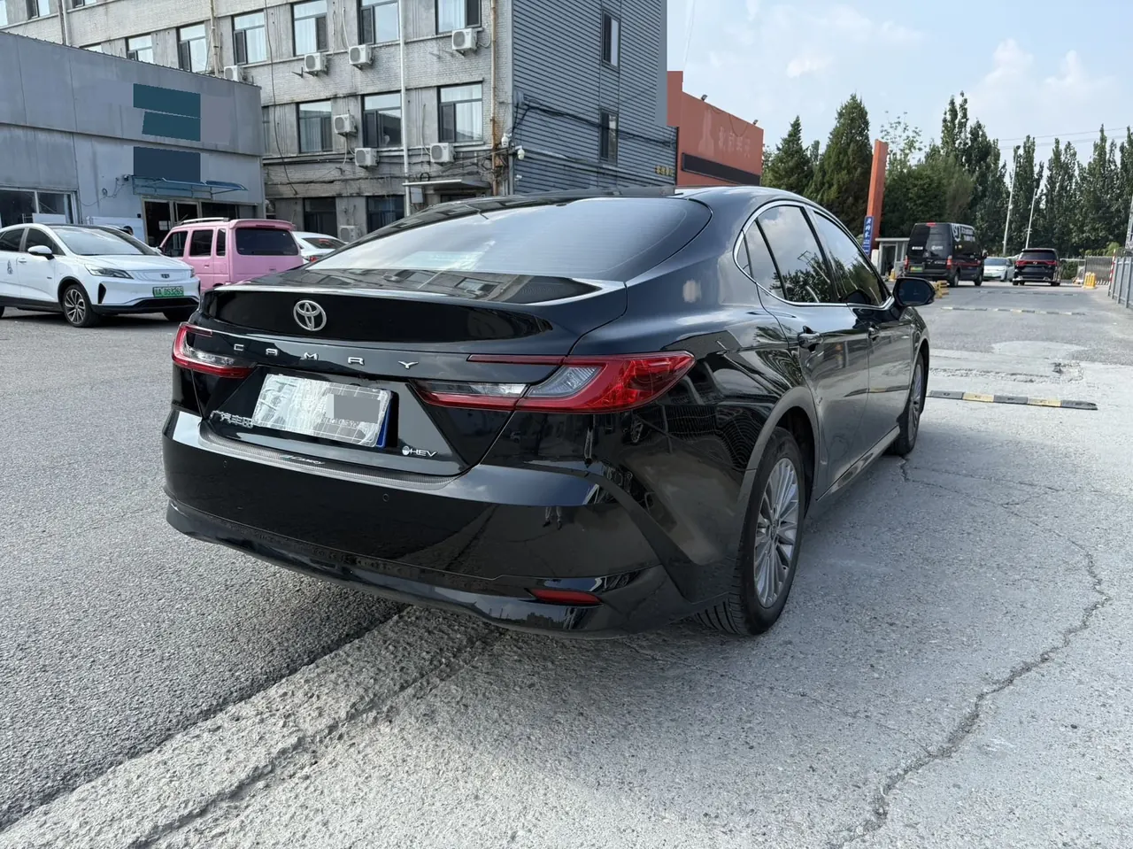 Toyota 2024 Camry Dual Engine 2.0HE Stepless Elite Automatic Gear 7