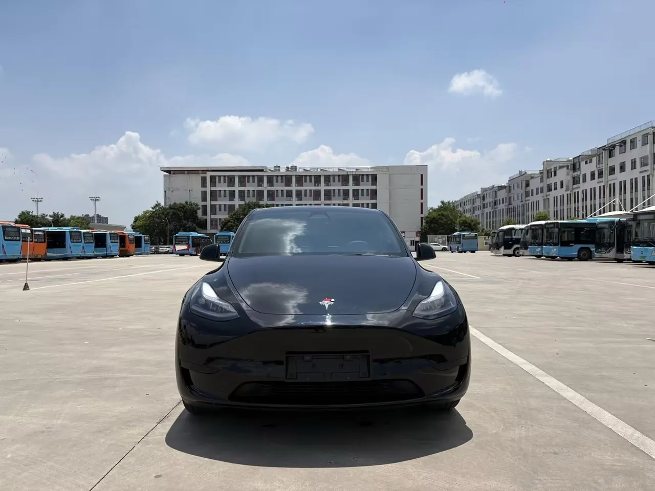 Tesla 2023 Model Y rear-wheel drive version automatic transmission 2