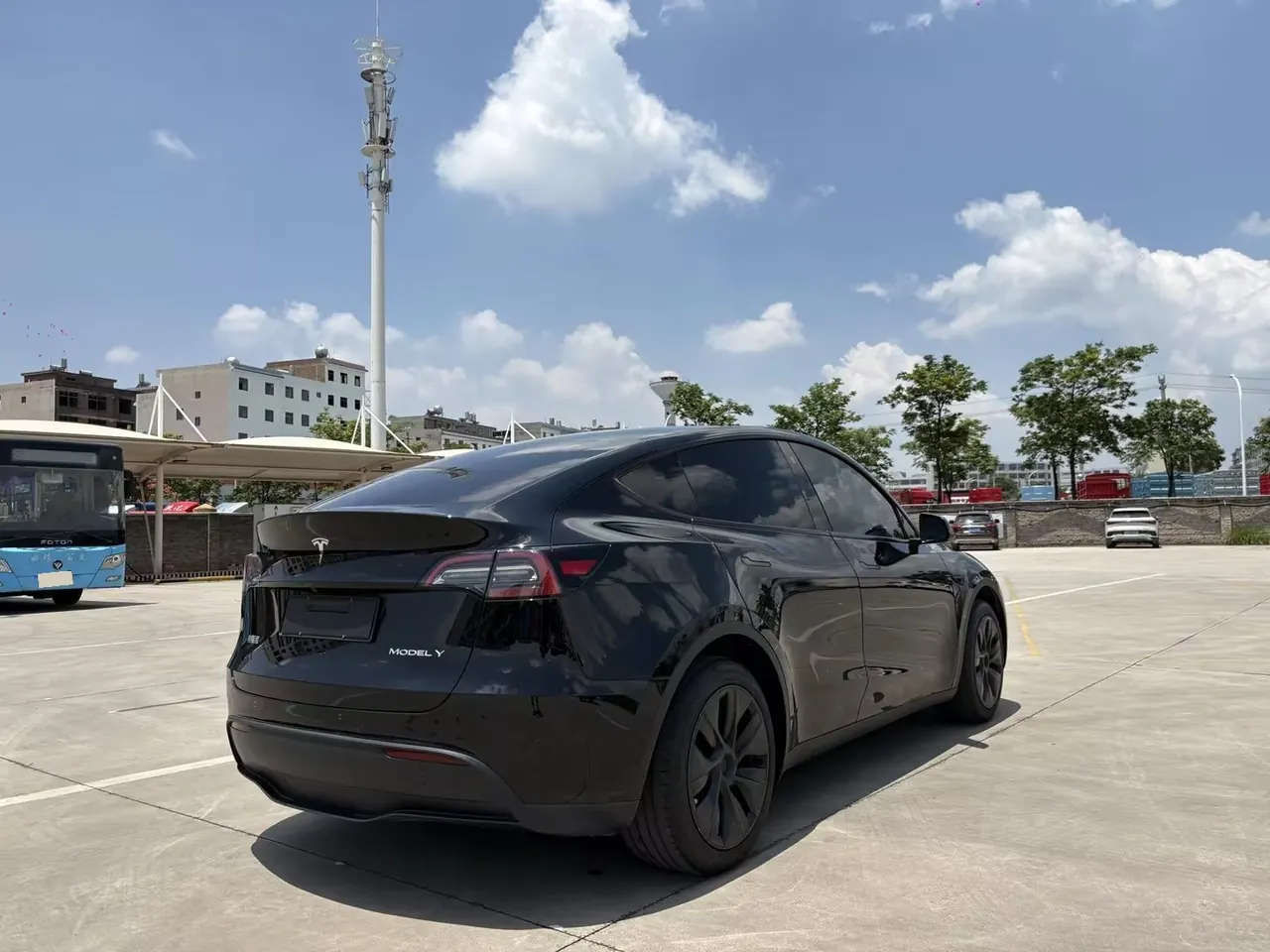 Tesla 2023 Model Y rear-wheel drive version automatic transmission 9