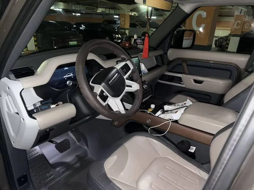 Land Rover Guard (Imported) 2022 Guard 110 48V 3.0T P400 X-DYNAMIC HSE Automatic Gear 3