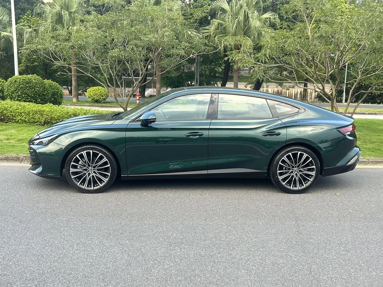 MG 2023 MG7 1.5T to the United States elegant version of automatic gear 4