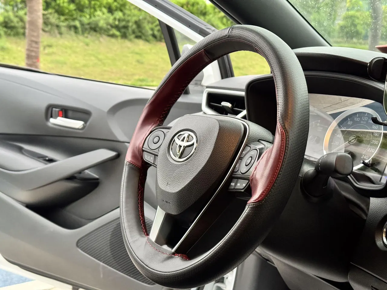 Toyota 2022 Lei Ling 1.2T Stepless 185T Deluxe Automatic Gear 5