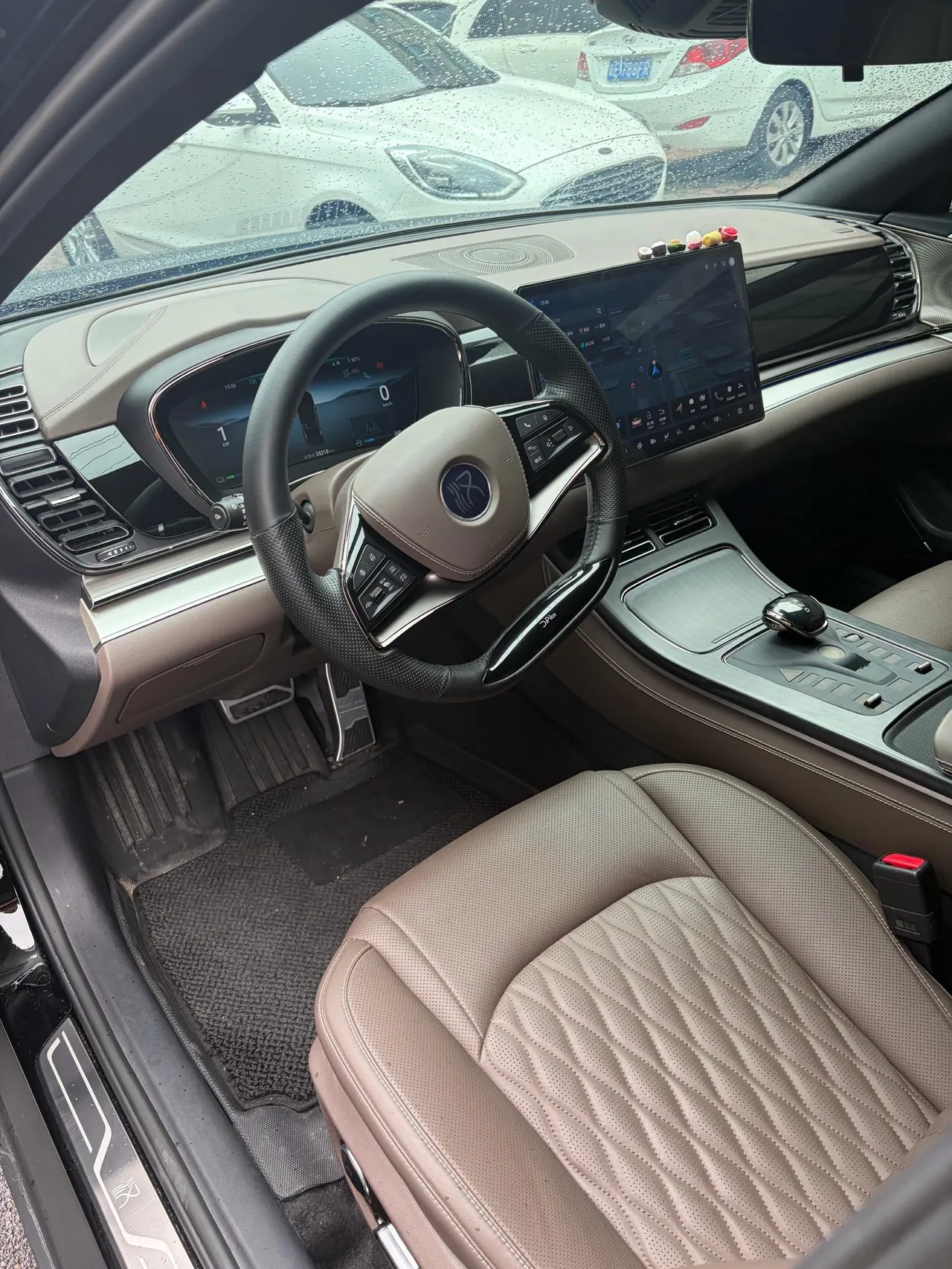 BYD 2024 Han DM-i 1.5T stepless glory version 121KM noble automatic gear 2
