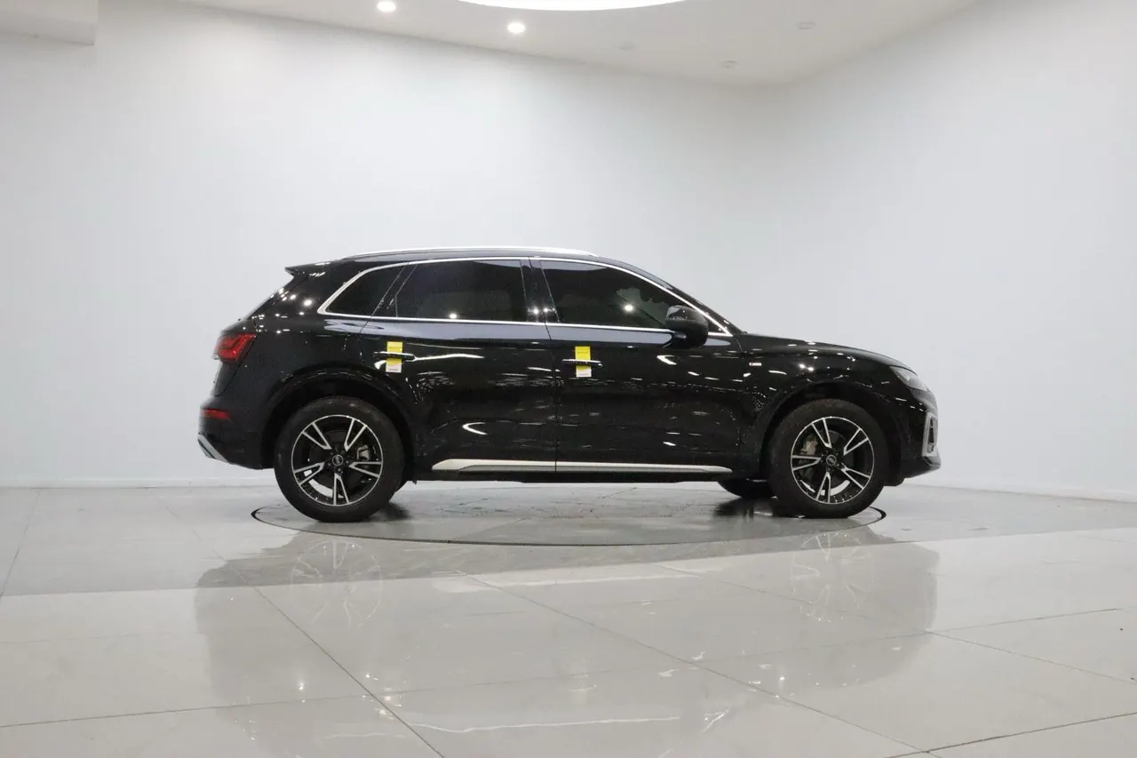 Audi 2024 Q5L 2.0TFSI 40TFSI Fashion Dynamic Automatic 2