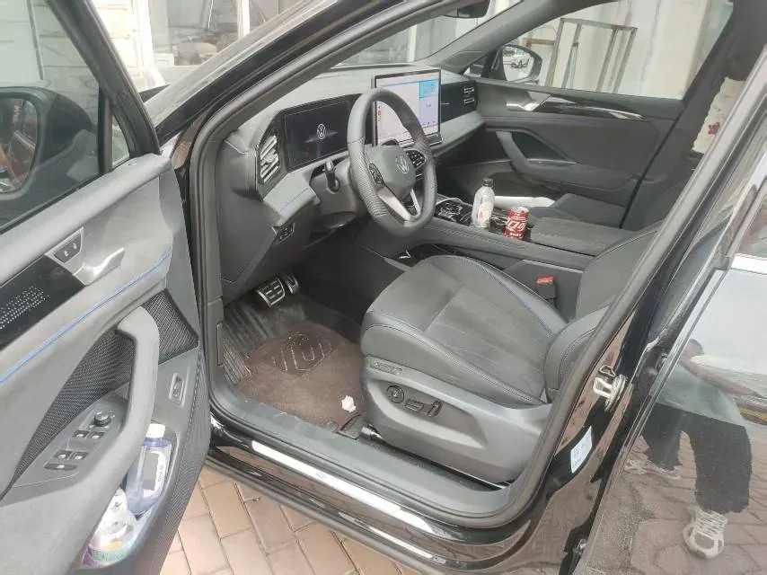 Volkswagen 2026 Tiguan L PRO 2.0TSI 380TSI Four-wheel Drive R-Line Smart Edition Automatic Gear 3