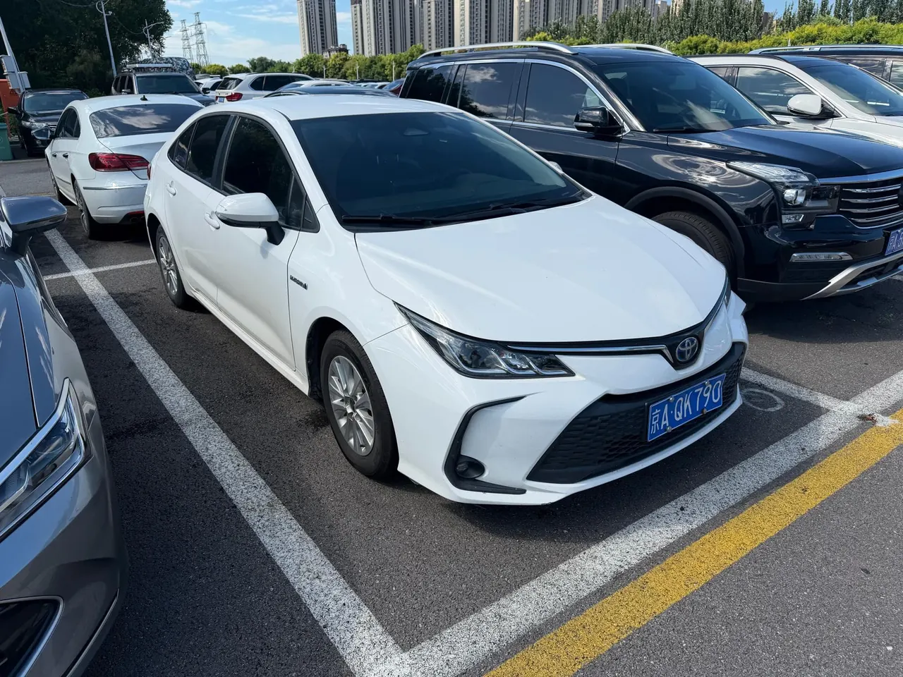 Toyota 2023 Corolla Double Engine 1.8 Stepless Intelligent Electric Hybrid Elite Automatic Gear 2
