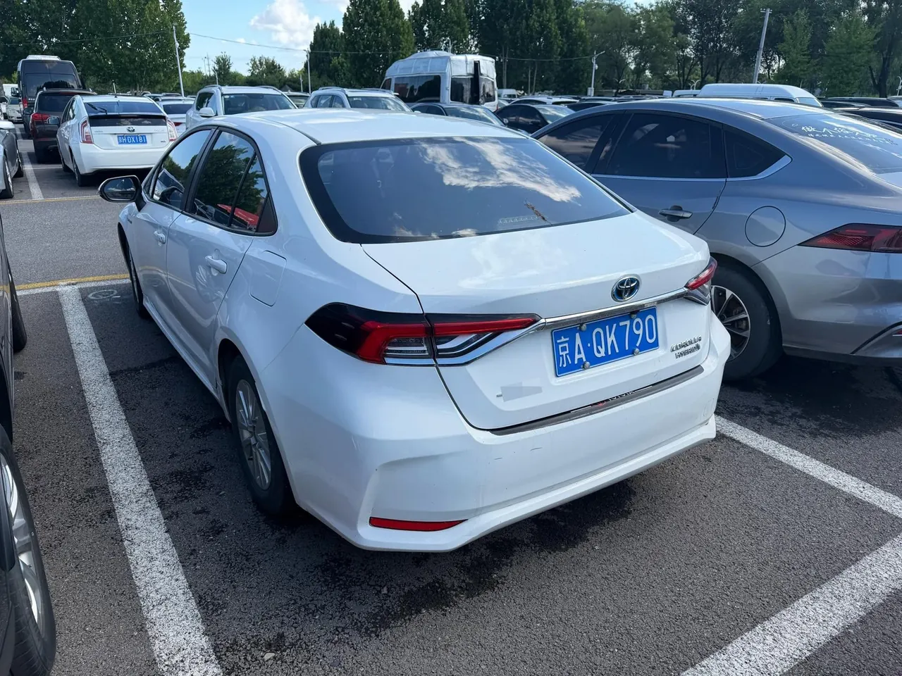 Toyota 2023 Corolla Double Engine 1.8 Stepless Intelligent Electric Hybrid Elite Automatic Gear 5