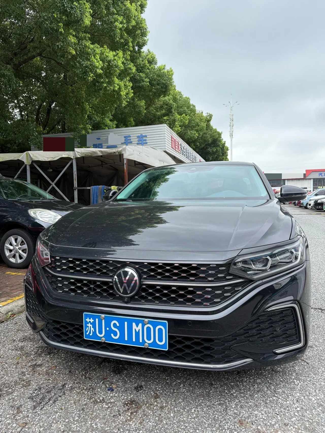 Volkswagen 2023 Passat 2.0TSI 330TSI Deluxe Edition Automatic 4
