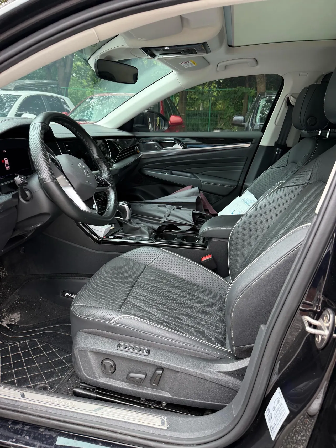 Volkswagen 2023 Passat 2.0TSI 330TSI Deluxe Edition Automatic 5