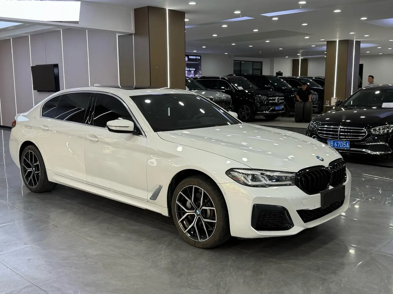 BMW 5 Series 2023 530Li 2.0T Exclusive M Sports Suit Automatic Gear 3