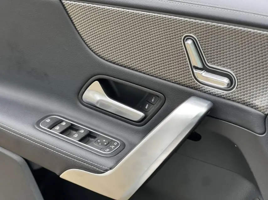 Mercedes Benz Class A 2022 A 200 L 1.3T Fashion (Modified) Automatic Gear 4