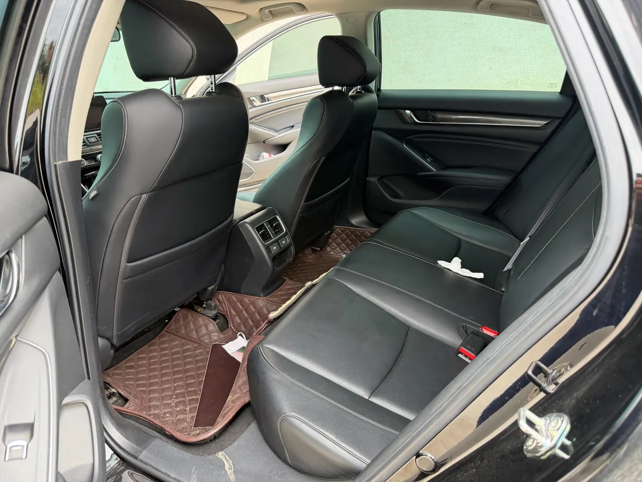 Honda 2022 10th Generation Accord 1.5T Stepless 260TURBO Magic Night Premium Edition Automatic Gear 3