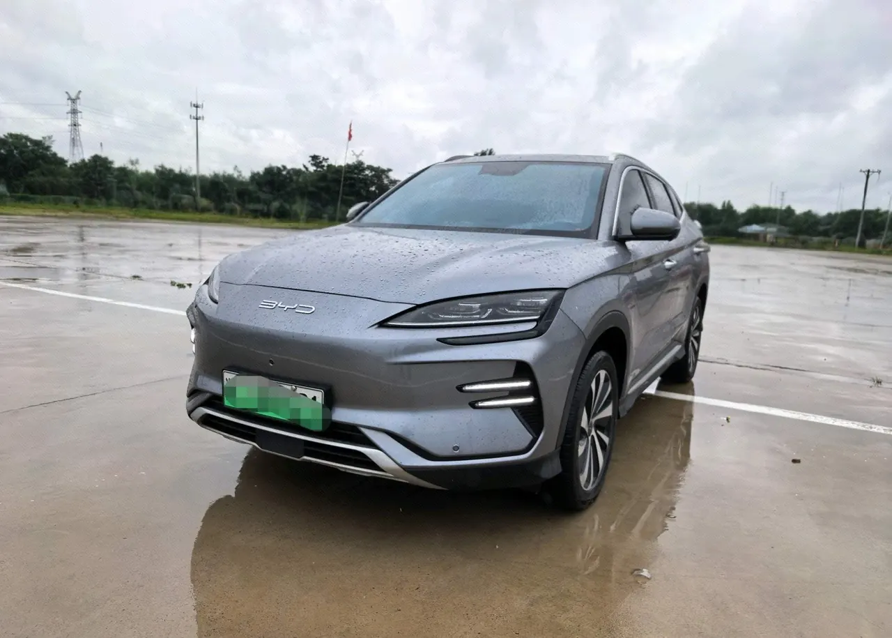 Open image lightbox: BYD Song PLUS New Energy 2024 Song PLUS EV Glory Edition 520km Honorable Automatic Gear
