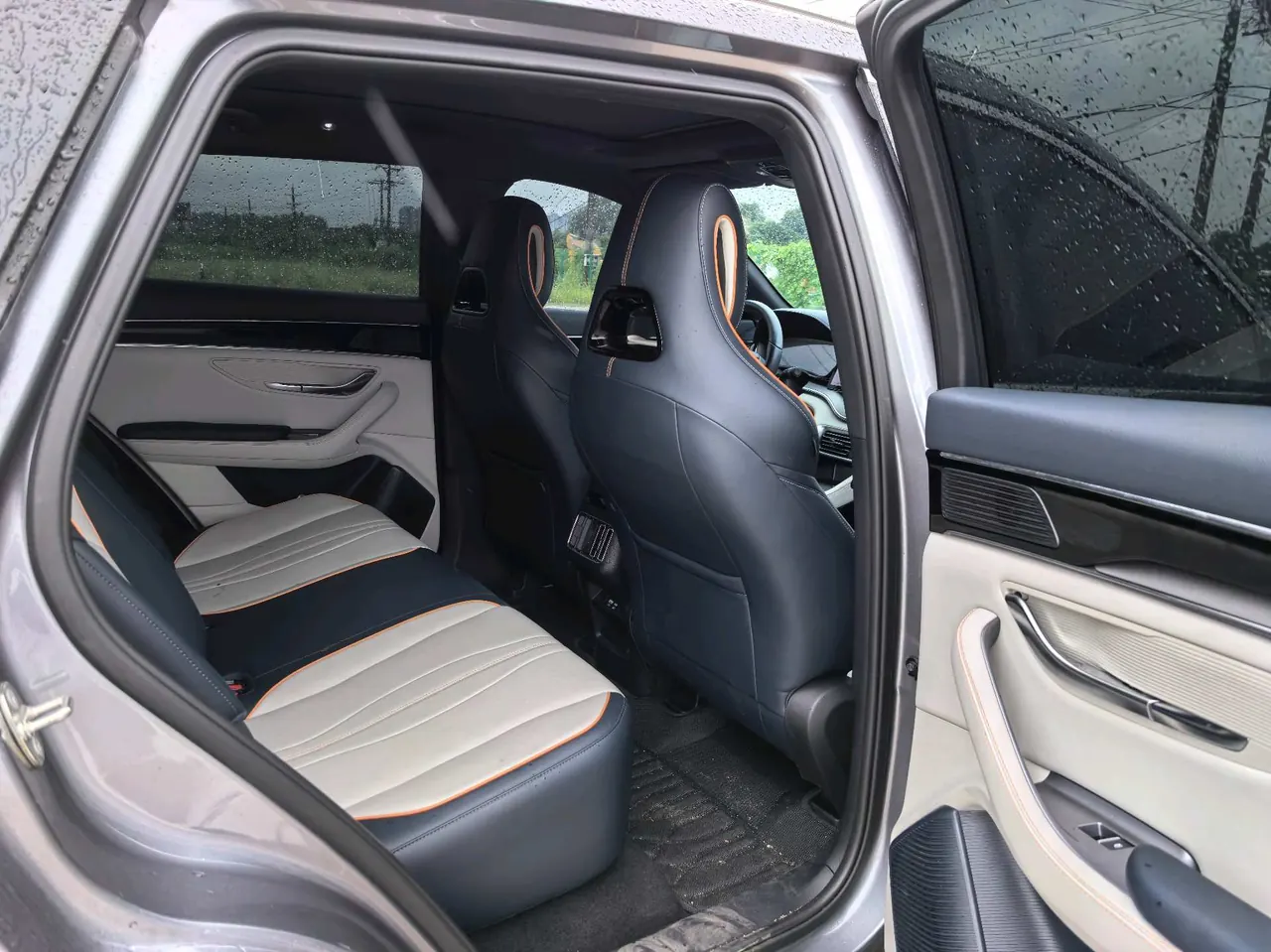 BYD Song PLUS New Energy 2024 Song PLUS EV Glory Edition 520km Honorable Automatic Gear 4