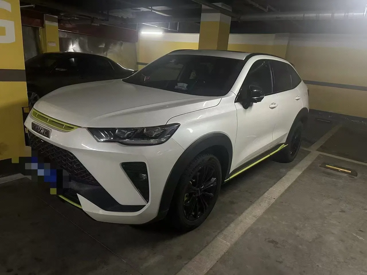 Open image lightbox: Haval 2022 H6s 2.0T Two-wheel Drive Smart Running Edition Automatic Gear