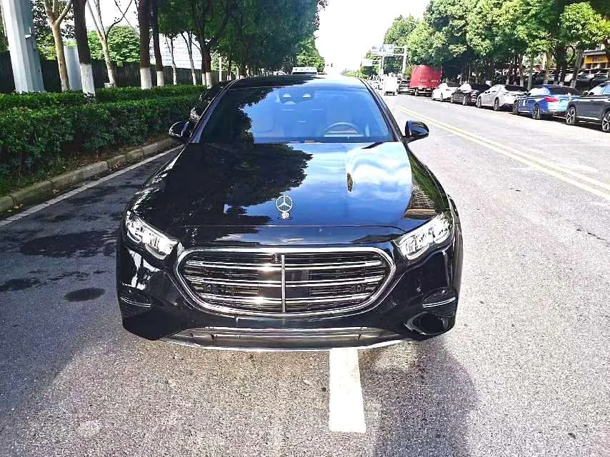 Mercedes Benz E Class 2024 E 300 L 48V 2.0T Luxury Automatic Gear 2
