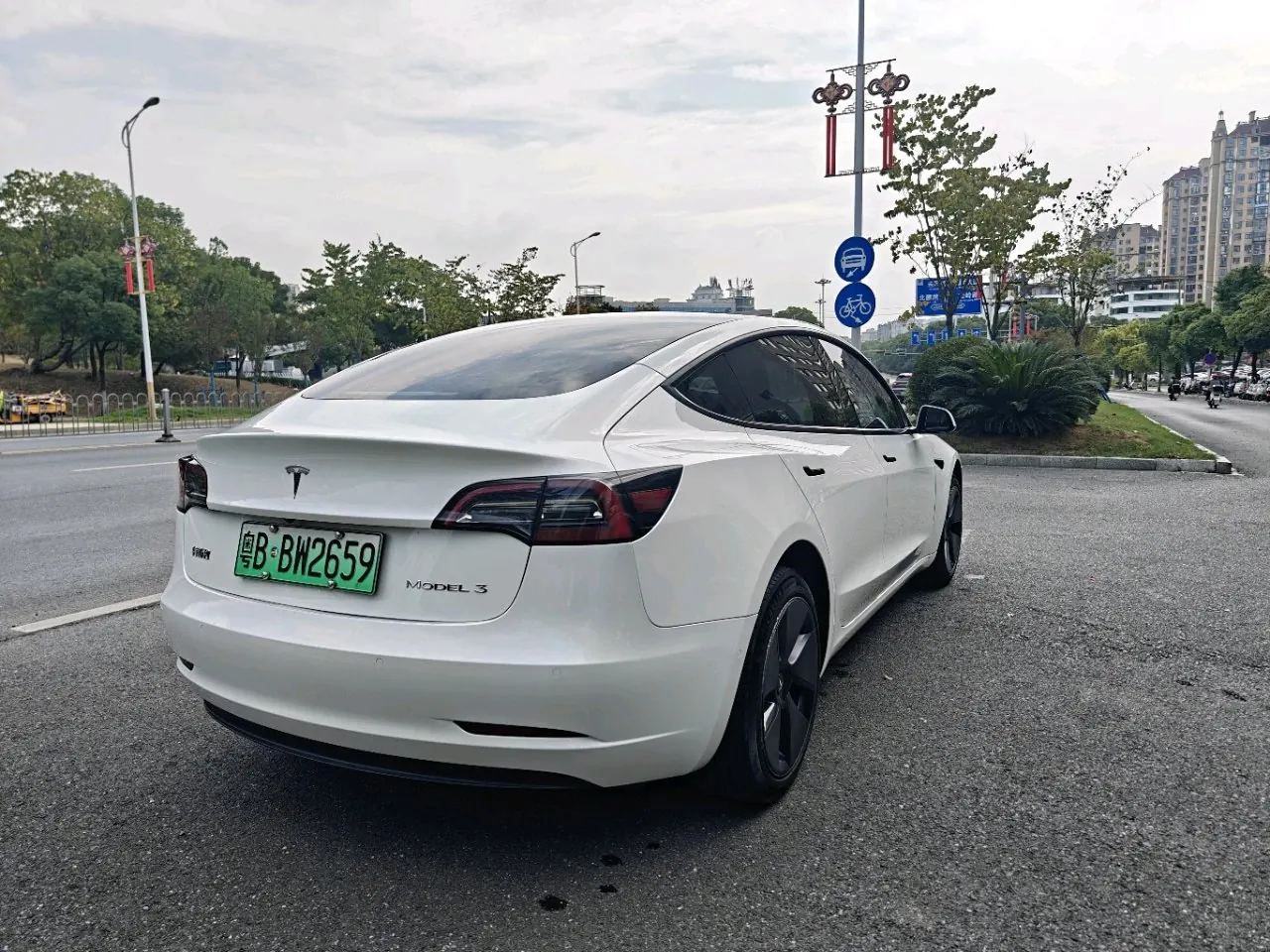 Tesla 2022 Model 3 rear-wheel drive version of automatic transmission 6