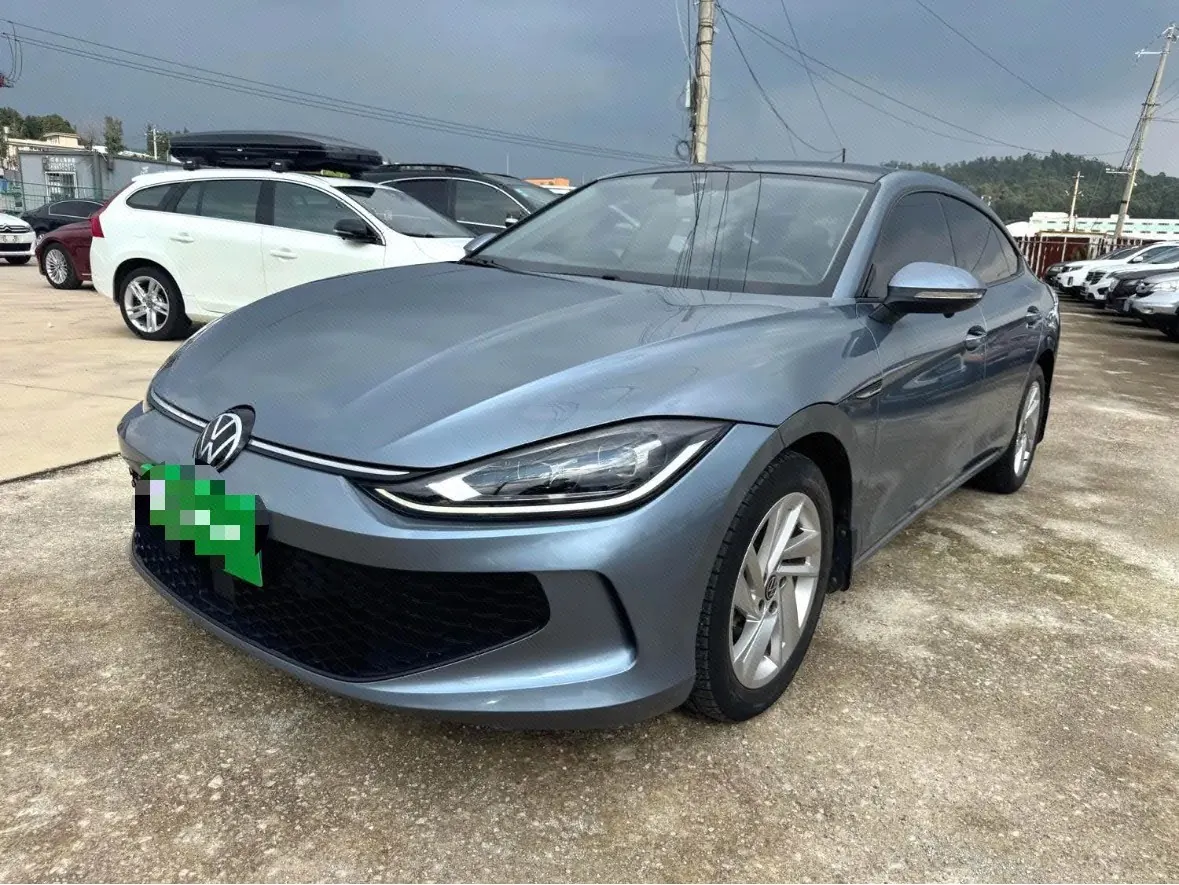 打开图片灯箱:Volkswagen 2022 Ling Du L 1.4TSI 280TSI Cool Hot Edition Automatic Gear