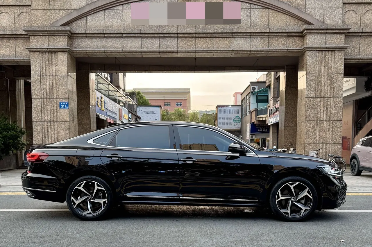 Volkswagen 2024 Passat 2.0TSI 330TSI Star Elite Edition Automatic Gear 5