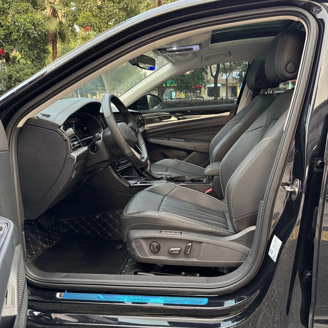 Volkswagen 2024 Passat 2.0TSI 330TSI Star Elite Edition Automatic Gear 7