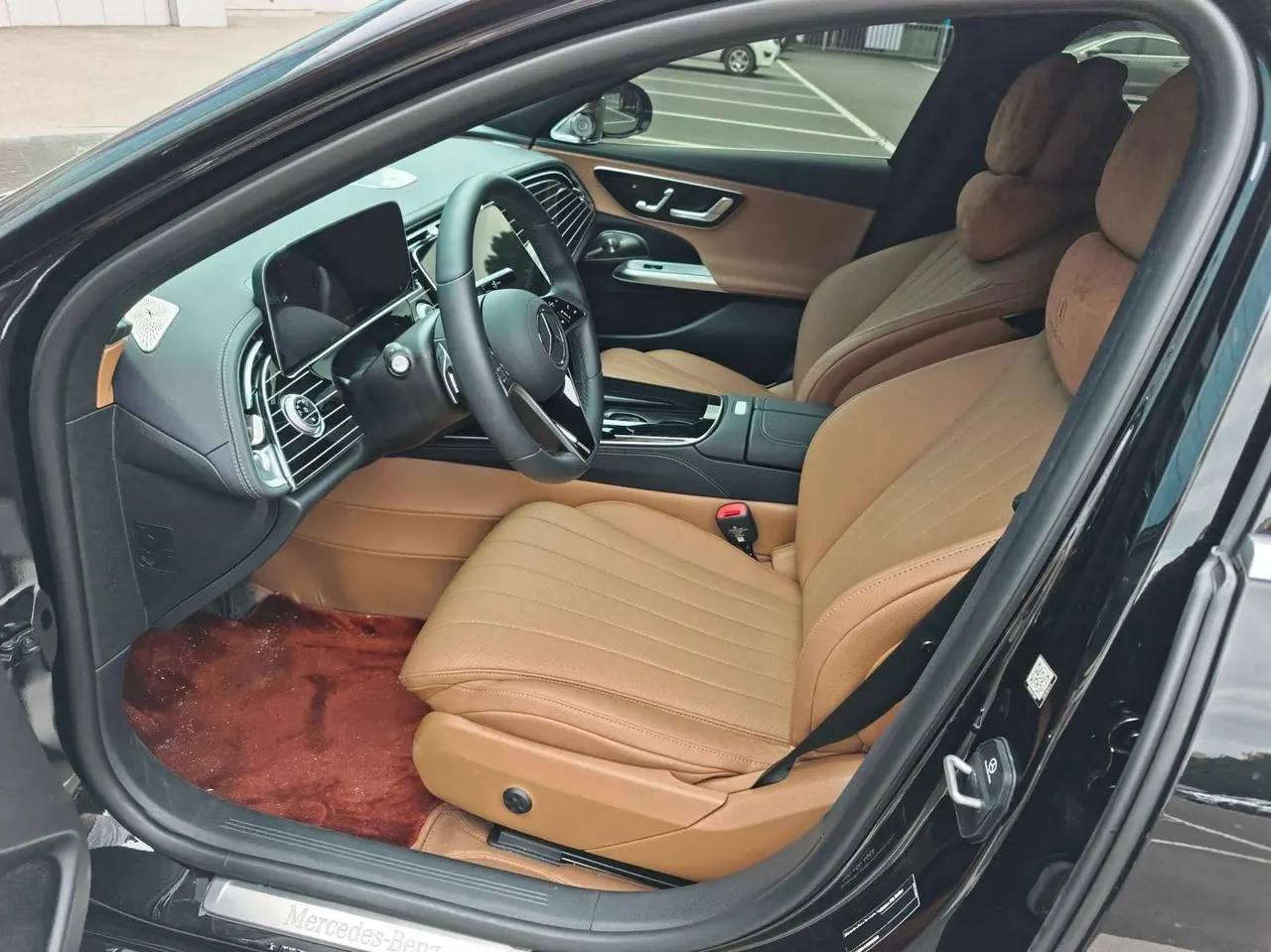 Mercedes Benz E Class 2025 E 260 L 48V 2.0T Automatic 2