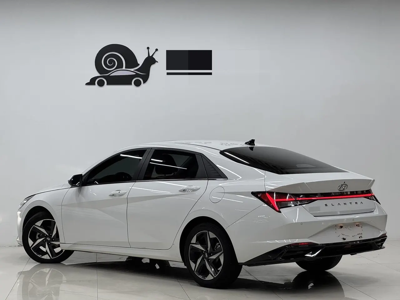 Hyundai 2022 Elantra -3-compartment 1.5 stepless LUX premium automatic gear 5