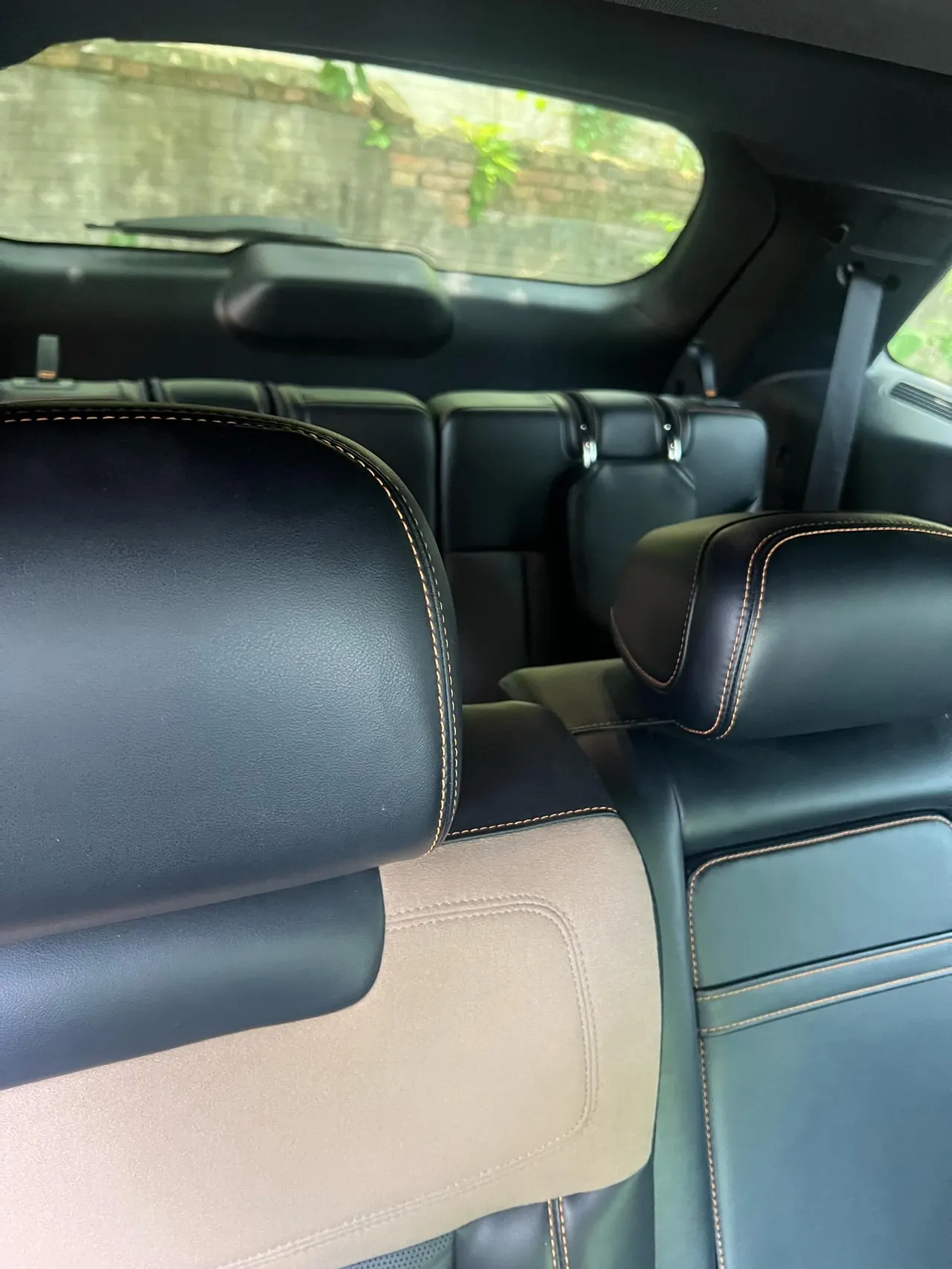 Ford 2025 Explorer 2.3T EcoBoost Kunlun Peak Edition 7-seat Automatic Gear 6