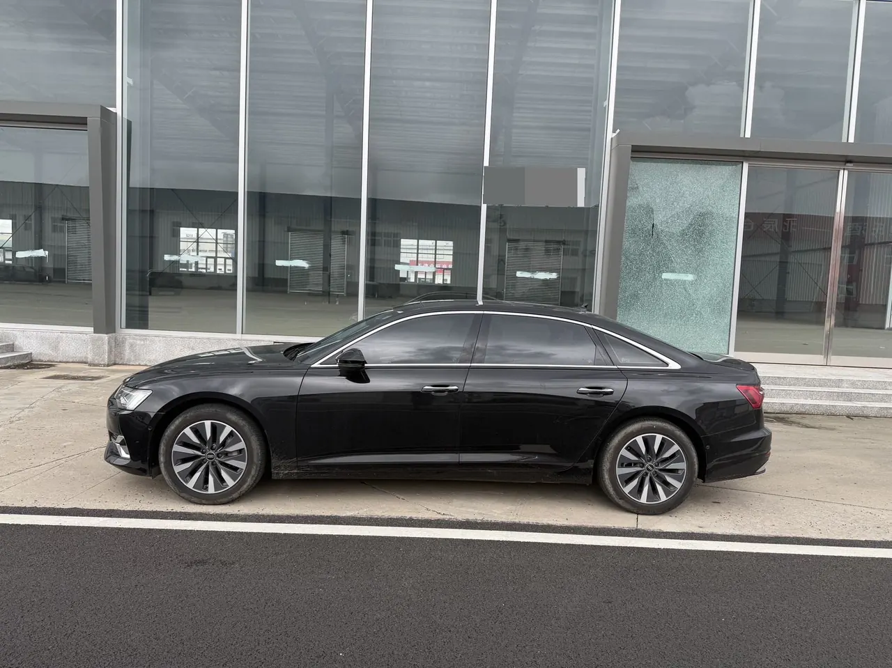 Audi 2024 A6L 2.0TFSI 45TFSI Zhenzhiya Automatic Gear 4