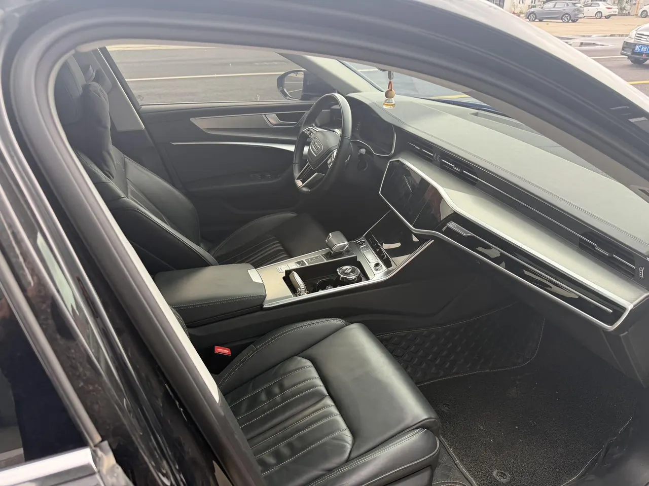 Audi 2024 A6L 2.0TFSI 45TFSI Zhenzhiya Automatic Gear 8